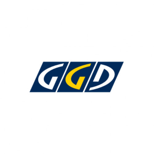 GGD-logo met witte achtergrond, blauwe en gele letters.